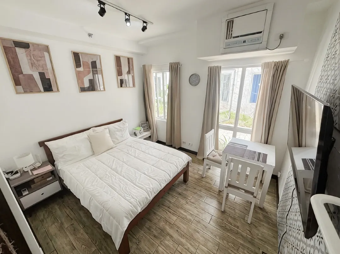 Cozy Condo/room In La Bella Tagaytay - Tagaytay