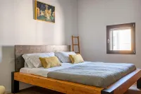Rare House with Terrace in the City Center - Boutique