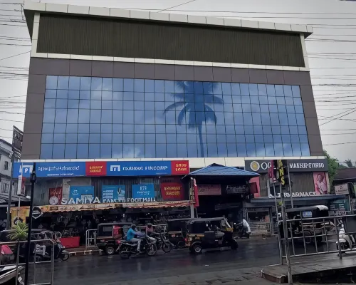 Capital Plaza Residency and Convention center Hotels in Mannarkkad