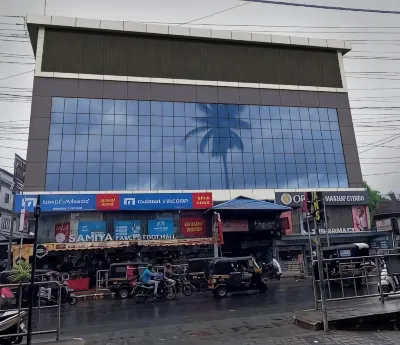 Capital Plaza Residency and Convention center โรงแรมใน
