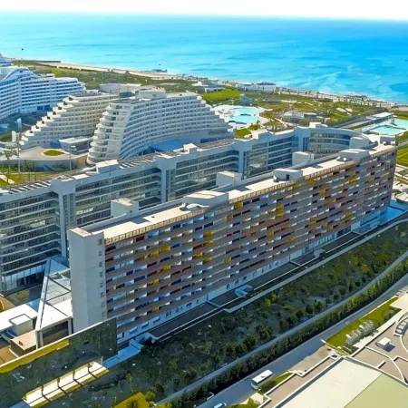 Nirvana Cosmopolitan Hotel - Convention & Sports Center