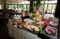 フ ローマ キャンピング イン タウン - 朝食