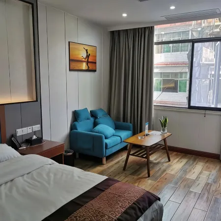 Mingyue Homestay