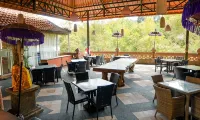 Ubud Hotel & Cottages - breakfast