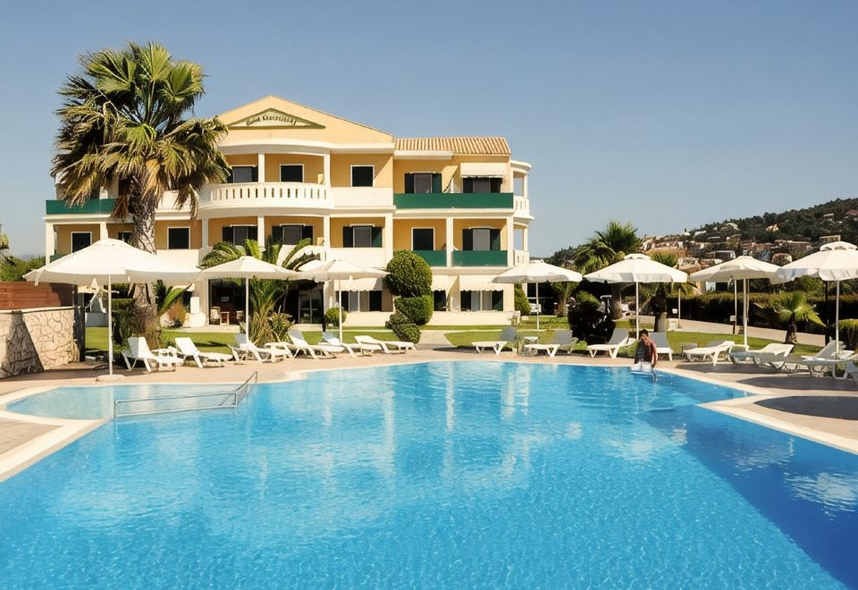 San Giovanni Beach Resort and Suites - Housity