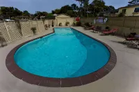Monterey Peninsula Inn - Beach