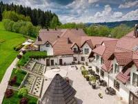 Kompleks Beskid z Basenem I Stokiem Narciarskim - Blisko Babiej Góry