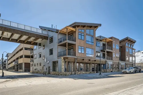 Brand New Penthouse, 5 Star Accommodations! - Boutique
