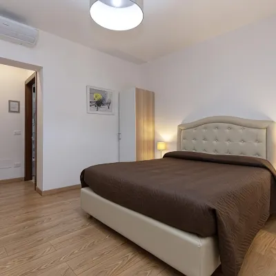 San Polo Star Hotels near Santa Croce