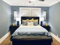 7th Ave Manor, Remodeled 1930’s Manor just minutes from Historic Downtown Laurel