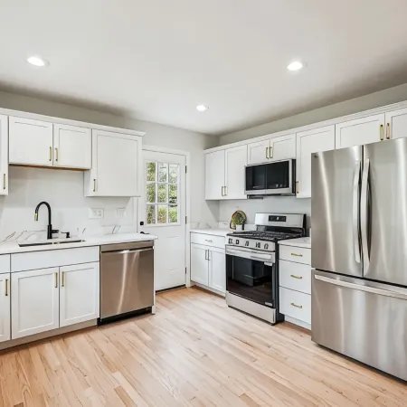 Oak House: Luxury Home in Silver Spring, Takoma Park; Close to DC, 4-Car Parking