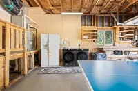Yosemite Sunrise Retreats: 2 Homes on 5 Acres! Pool, 2 Spas, 50 min to Yosemite! - 4-نجوم