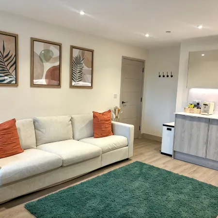 Stylish apartment on the Poole Quay-free parking 2 mins away