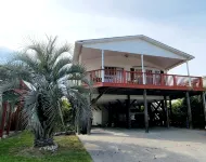 Carolina Rose - Steps from the Beach in Oceanside Village - Wifi