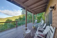 Charming 4-bedroom chateau with WiFi, fitness room in lovely Dillard. - 4-Star