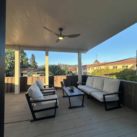 Napa Valley Downtown Apartment – Walkable Location, 31+Day Stays