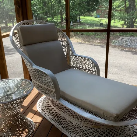 Brand new beautiful, quiet, and spacious 3-bedroom house next to Pickwick Lake