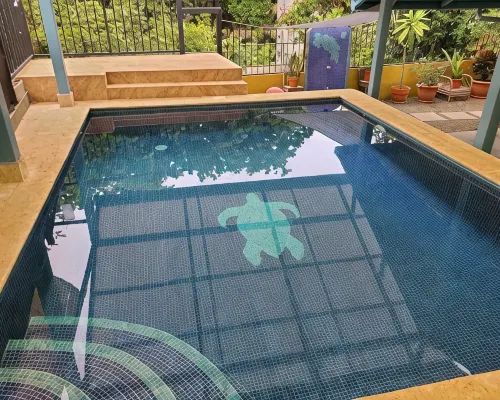 Spacious 5-bedroom beach house in delightful Playa Carrillo with WiFi, AC Hotel di Puerto Carrillo
