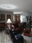 Cozy Hideaway in Town