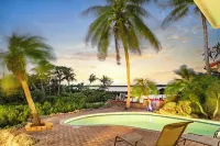 Waterfront Home with a Large Dock, Pool, and Deck Area. Can Accommodate Pets. - Pools