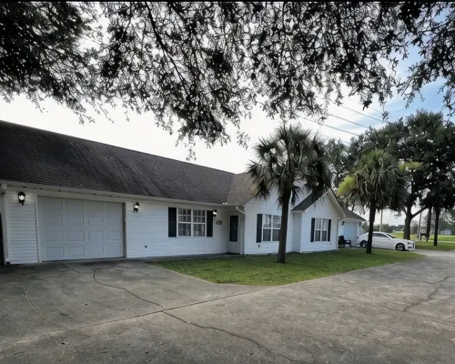 Sunnyside Villa-Free Beach Pass! 2 King Bedrooms, Garage, Near Marshwalk! Hotels in Murrells Inlet