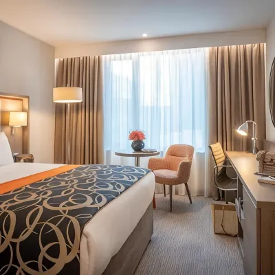Clayton Hotel Charlemont Hotels near Shaw Birthplace