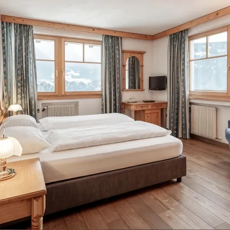 Hotel Bad Waldbrunn Отели в г. Монгуэльфо-Тезидо
