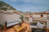 Luxurious house in the center of Taormina, with beautiful terrace