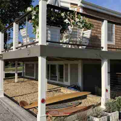 OCEAN VIEW - 4 Bedroom - 2 Bathroom Brilliant Beach Home Hotel Exterior