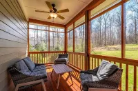 6-bedroom house in Nellysford with WiFi AC Skiing Tubing and Golf