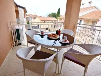 Apartment NOA1 Poreč-Tar with swimming pool, balcony, games room, Wi-Fi, barbeque Hotels in Tar