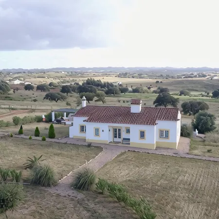 3 bedroom Alentejo Style villa with private pool in unspoilt rural countryside.