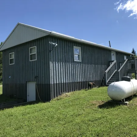 Newly Renovated Rustic Cabin w/WiFi in the Heart of the Finger Lakes