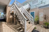Sleeps 8/Ocean Views/ Private Deck/Beach Gear/Steps to Ocean/ Trailer Parking - Condos