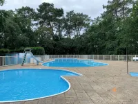 Maison Dans Residence Calme Avec Piscines Pres VIE Animee - Swimmingpools
