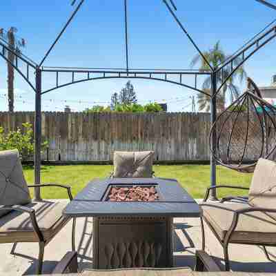 Spacious Home offers quality and comfort. Hotel Exterior