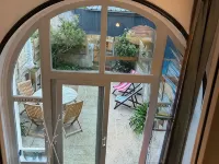 Apartment 2/4 Pers. , Terrace 25m2 - 50m Beach and GR34. Dogs Welcome Отели в г. Карантек