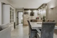 City rock: bright new 2bed/2bath downtown apartment - Daireler