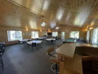 Vacation Lodge for Big Groups: 8Br/8BTH, Sleeps 36, Pool Table, Vball, Fire Pit - Wi-Fi