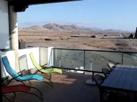 Best location on 2 floors (with penthouse) directly by the sea. Dream view from 3 terraces Hotels in El Cotillo