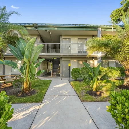 Condo at the Bay with Resort-Style Amenities, Pool, Tiki Bar