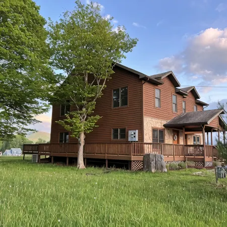 Canaan Townhome near hiking, biking & skiing!