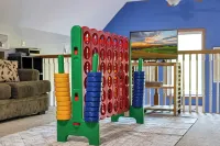 "Pocono Antilia" 7 BR Chalet Sleep 18 w/Hot Tub, Sauna & Game Room - Alppimaja