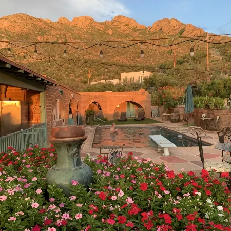 Entire Mountain View Guesthouse Hosted by Karen. New Pickleball Ct on Property.