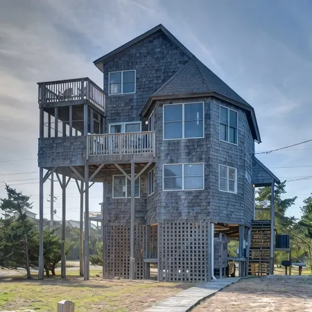 Semi-Oceanfront home with direct access to the beach!