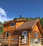 8 miles to Mount Rushmore - Sleeps 2 to 6