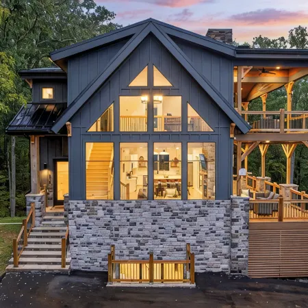 Beautiful mountain retreat! Amazing views, pool/hot tub, game room, firepit!