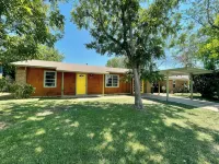 Texas Sun House Hotels in McCulloch County