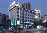 Huaya yunman hotel - parking