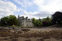 Ben Vheir Luxury Apartment near Glencoe - Stunning lochside location - Wi-Fi